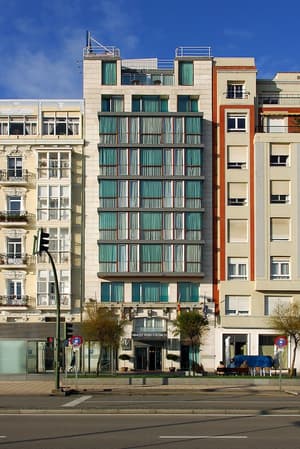 thumbnail: Front of property