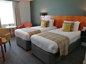 thumbnail: Room