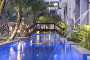 thumbnail: Outdoor pool