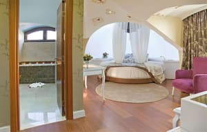 thumbnail: Outdoor wedding area