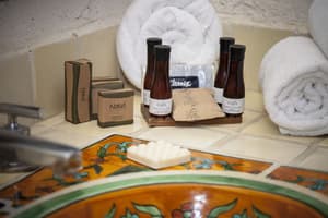 thumbnail: Bathroom amenities