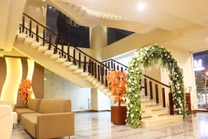 thumbnail: Staircase