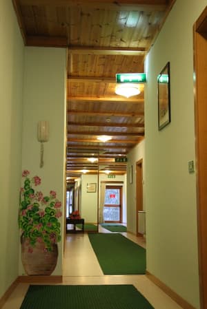 thumbnail: Hallway
