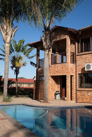 thumbnail: Outdoor pool