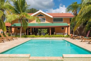 thumbnail: Outdoor pool