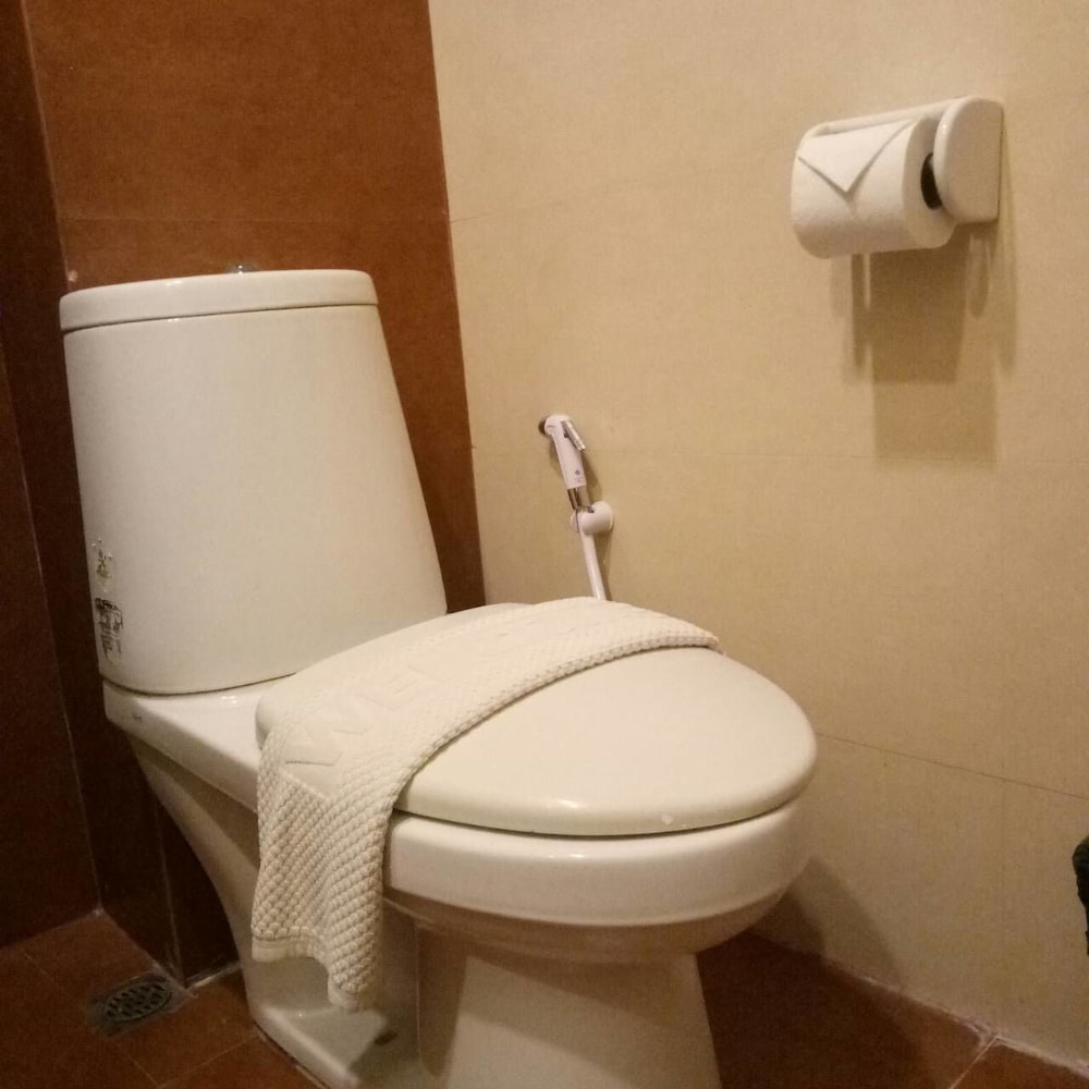 Bathroom amenities