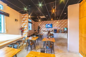 thumbnail: Breakfast area
