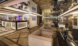 thumbnail: Lobby sitting area