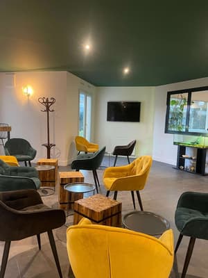 thumbnail: Breakfast area