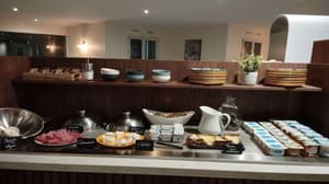 thumbnail: Breakfast area