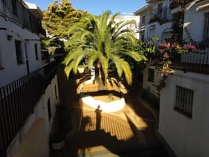 thumbnail: Exterior