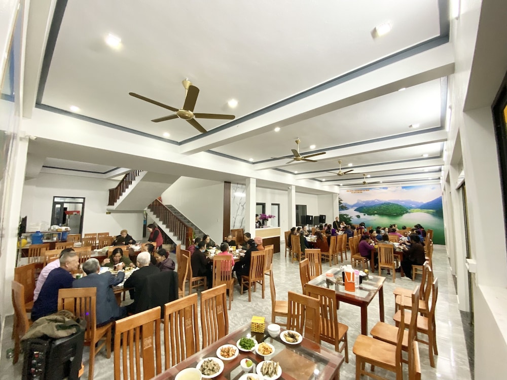 Food court