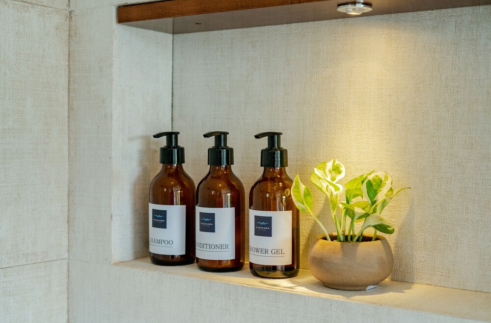 Bathroom amenities