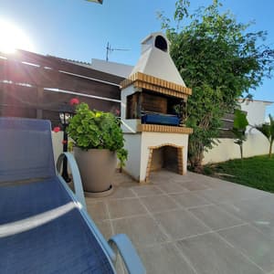 thumbnail: Exterior