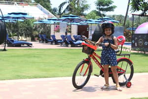 thumbnail: Bicycling