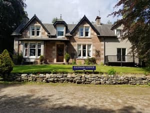 thumbnail: Front of property