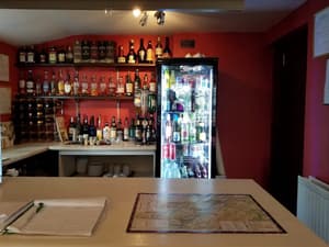 thumbnail: Bar (on property)