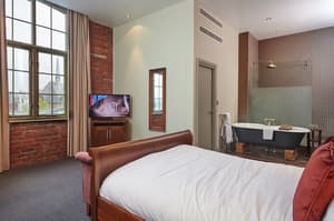 thumbnail: Room