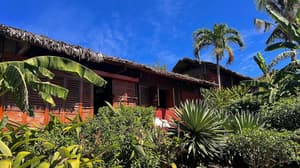 thumbnail: Front of property