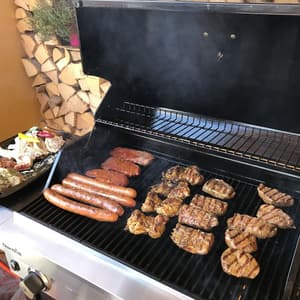 thumbnail: BBQ/picnic area