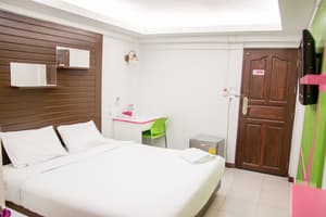 thumbnail: Room