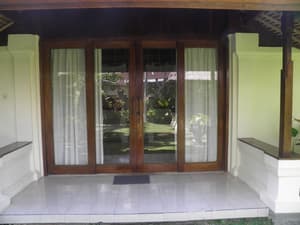 thumbnail: Reception