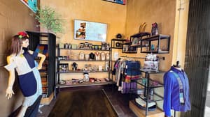 thumbnail: Gift shop