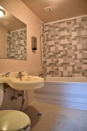 thumbnail: Bathroom shower