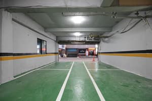 thumbnail: Parking