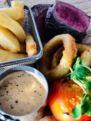 thumbnail: Restaurant