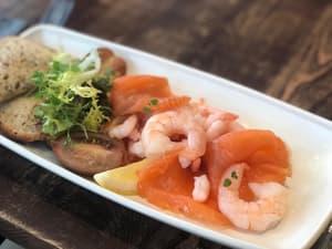 thumbnail: Restaurant