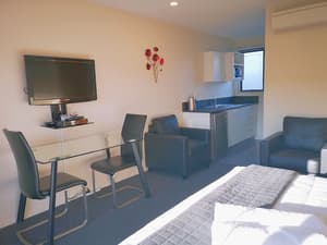 thumbnail: Private kitchenette