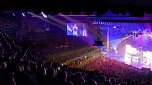 thumbnail: Theater show