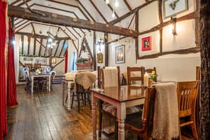 thumbnail: Restaurant