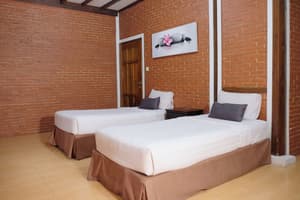 thumbnail: In-room dining