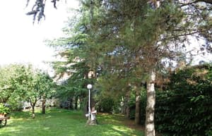 thumbnail: Property grounds