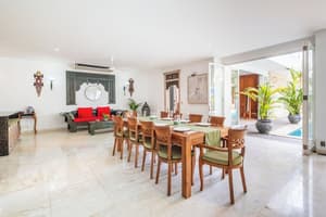 thumbnail: Dining room