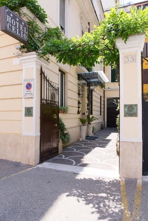 thumbnail: Property entrance