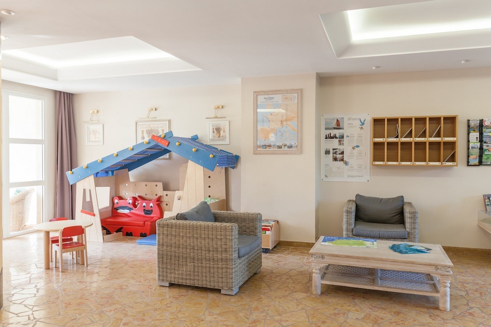 Children's play area - indoor