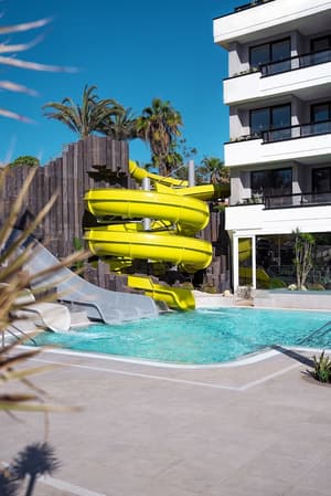 thumbnail: Pool