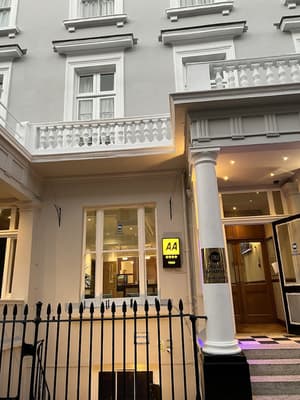 thumbnail: Front of property