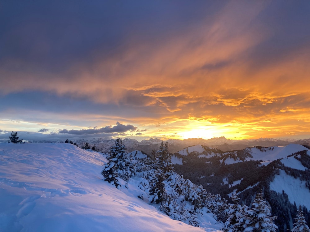 Snow and ski sports