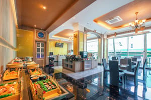 thumbnail: Bar (on property)