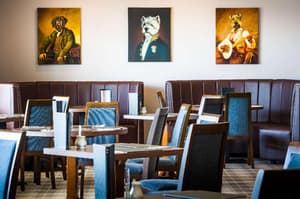 thumbnail: Restaurant