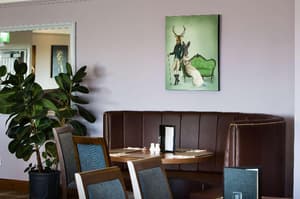 thumbnail: Restaurant