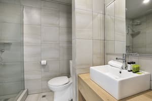 thumbnail: Bathroom