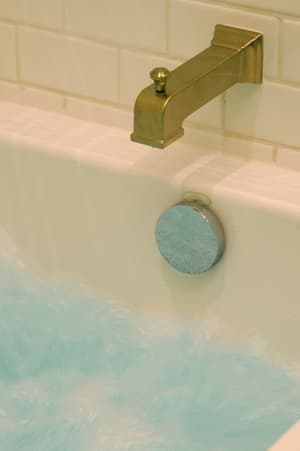 thumbnail: Jetted tub
