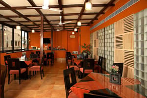 thumbnail: Lobby sitting area
