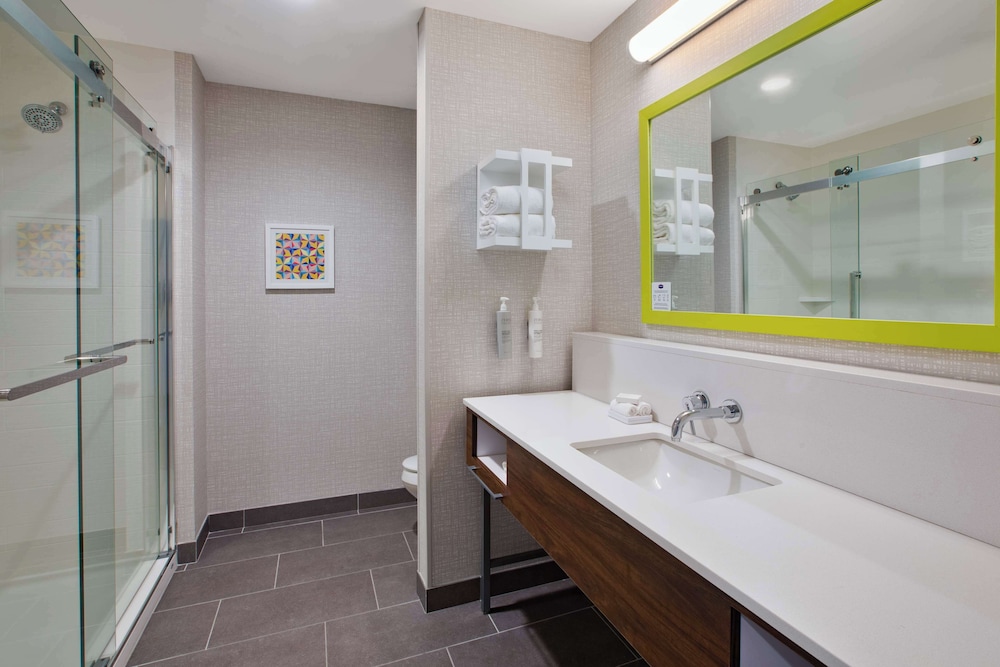 Bathroom shower