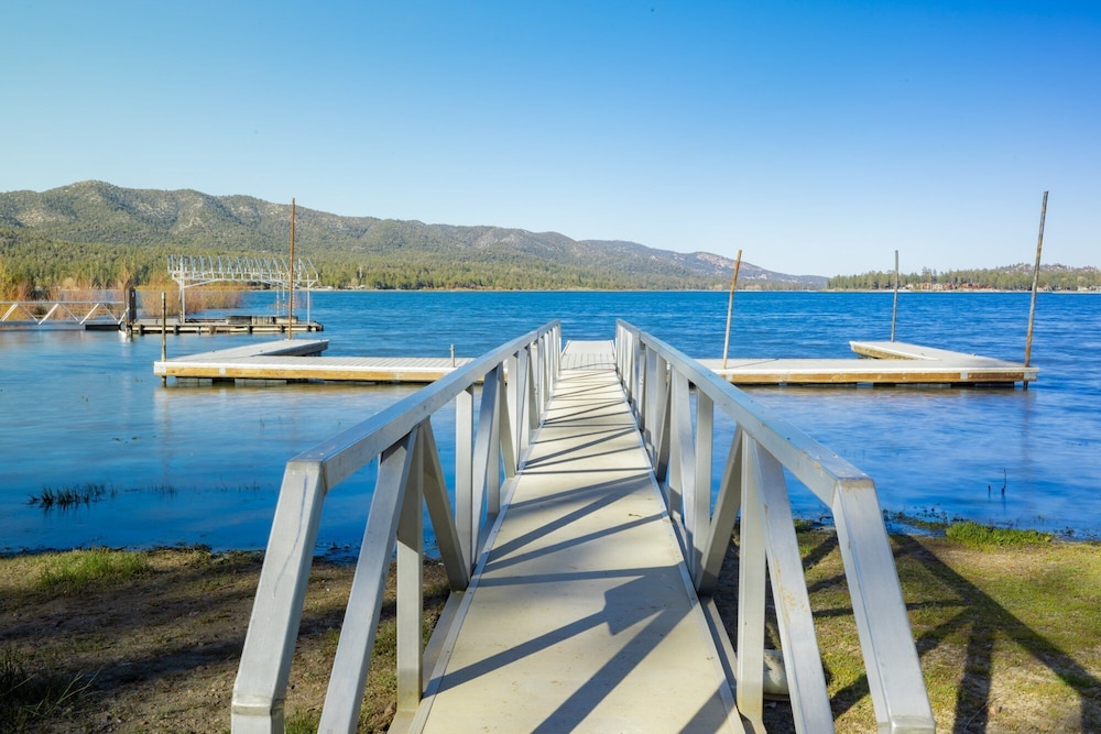 Dock
